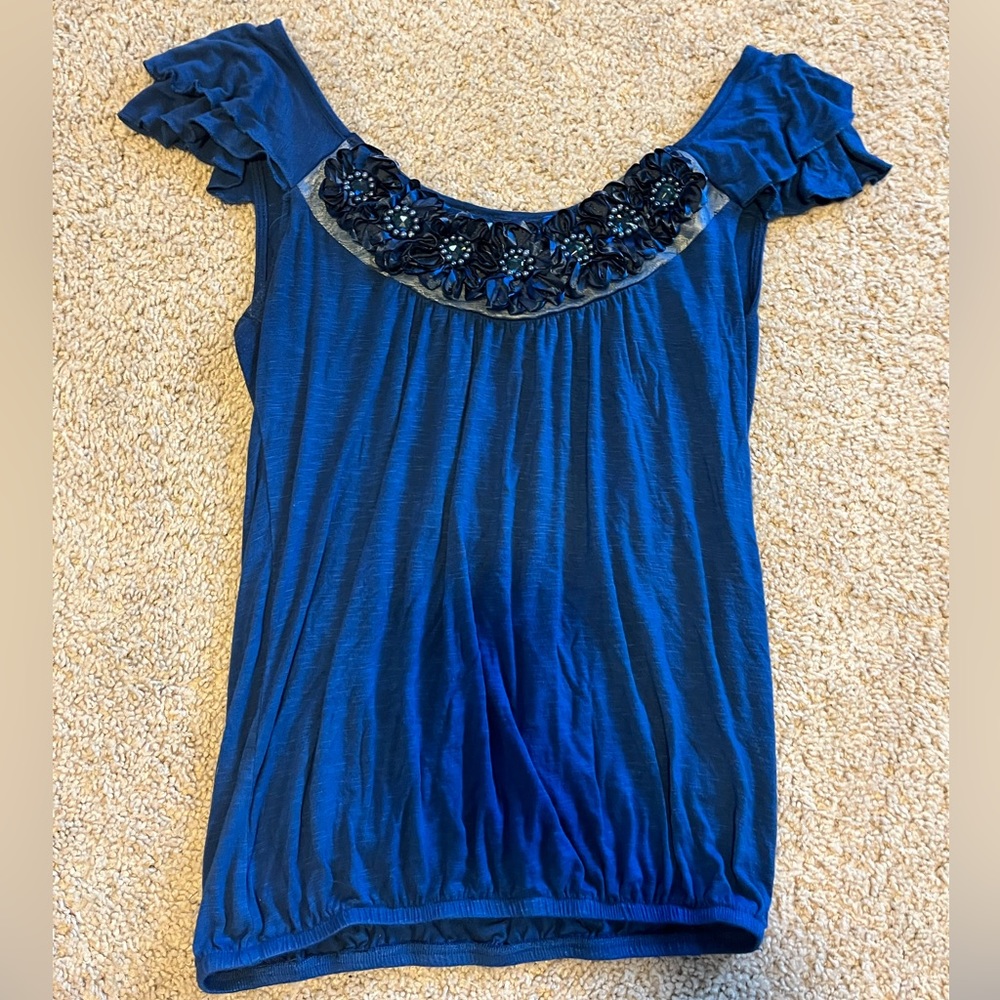 Flutter Sleeve Shirt with Neckline Detail